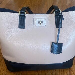 Cole Haan Leather Cream & Black Tote 👜 With 🔑 key ring Preowned